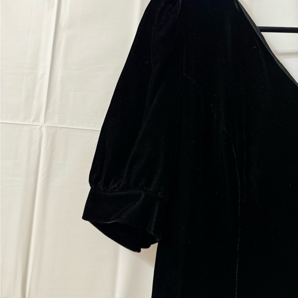 Vintage Lanz 1980 Black Velvet Dress - Picture 3 of 8